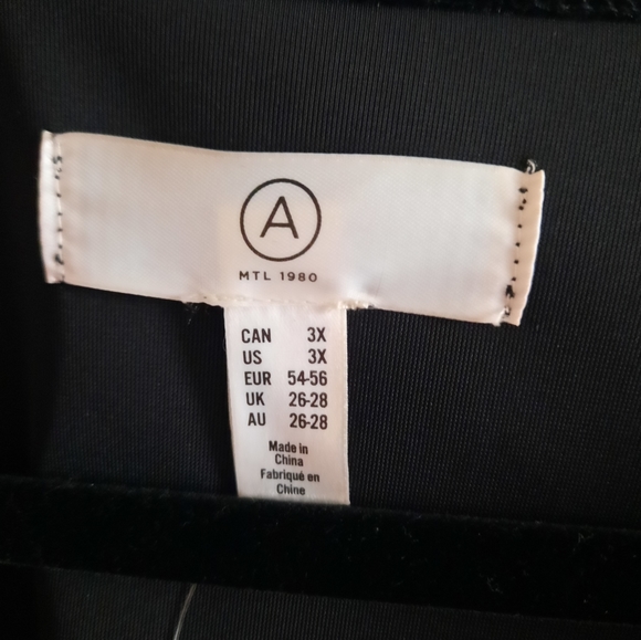 Addition Elle Velvet Wrap Top NWT - Picture 11 of 11